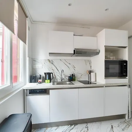 Superbe Studio Refait à Neuf * Parigi